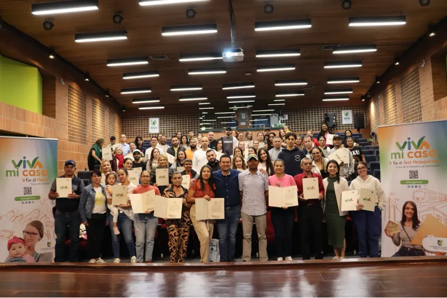 Entrega aportes complementarios.