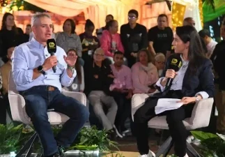 MEDIOS-antioquia-no-se-rinde Gobernador Andrés Julián en la rendición de cuentas a los antioqueños