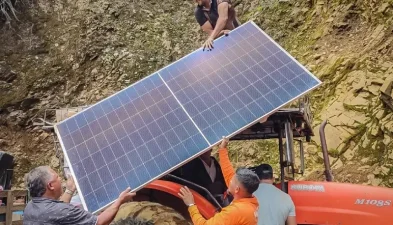 En-Medios-En-Sonson-instalaron-paneles-solares-para-llevar-energia-a-familias-rurales En-Medios-En-Sonson-instalaron-paneles-solares-para-llevar-energia-a-familias-rurales