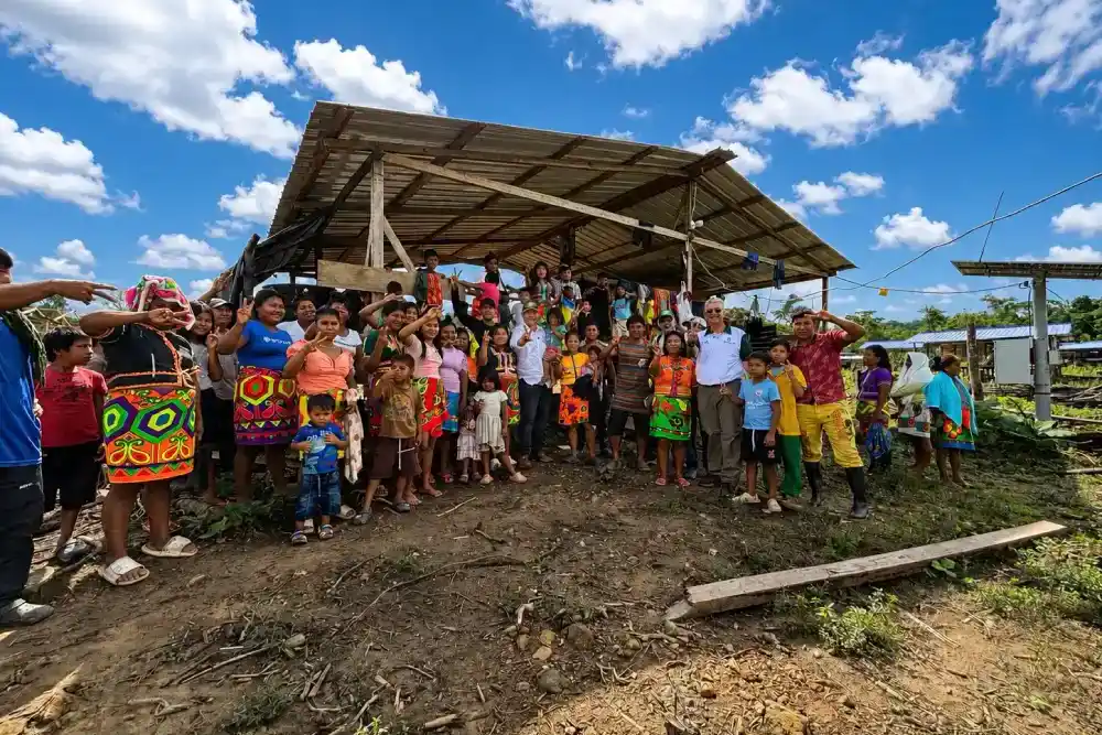 Sala-de-prensa-energia-solar-en-Murindo-y-Vigia-del-Fuerte-4